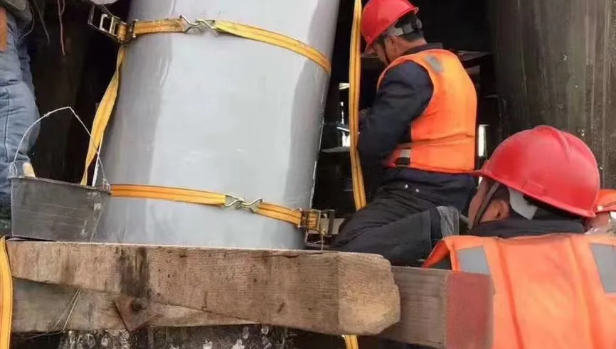 Coastal Bridge Pier Fiberglass Sleeve Strengthening Project